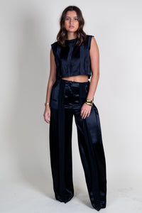 NONCHALANT | Thea Crop - Black